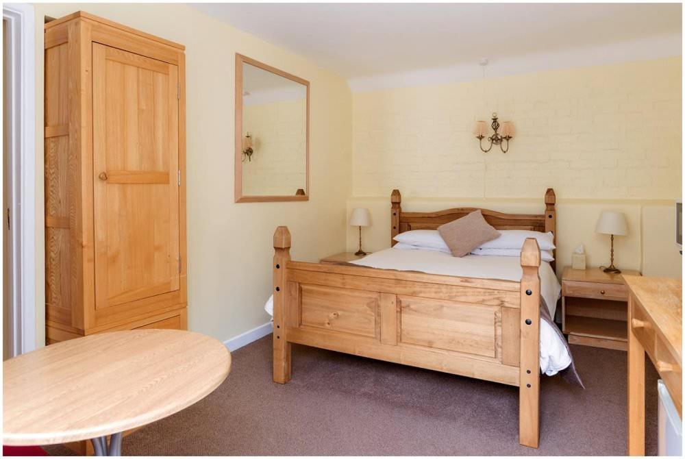 Kingfisher Barn Bed & Breakfast Abingdon-on-Thames Extérieur photo